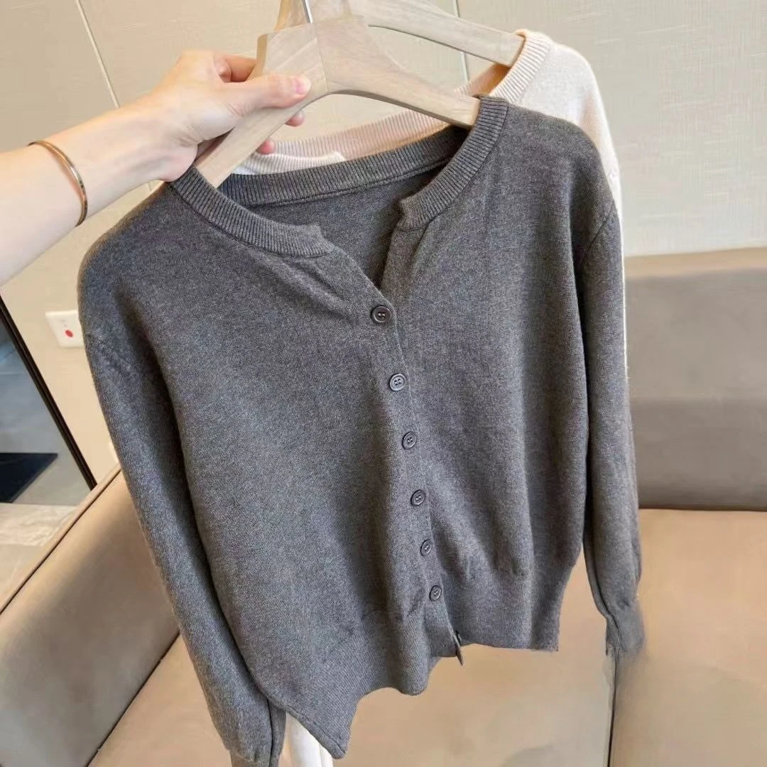2026 New Fashion Women's Fleece Knit Loose Short Cashmere Sweater Round Neck Warm Korean Sle Casual Female Sweater Top Cloting
