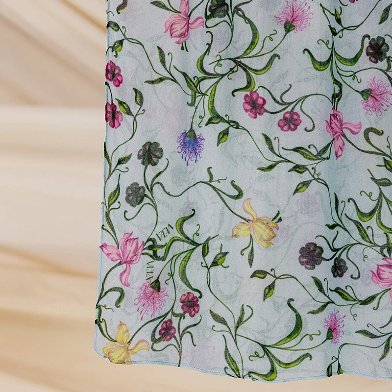 Ramadan Hijab for Women Bohemian Floral Print Shawl Watercolor Soft Muslim Hijabs Lightweight Wrap Scarf Headscarf Summer Beach