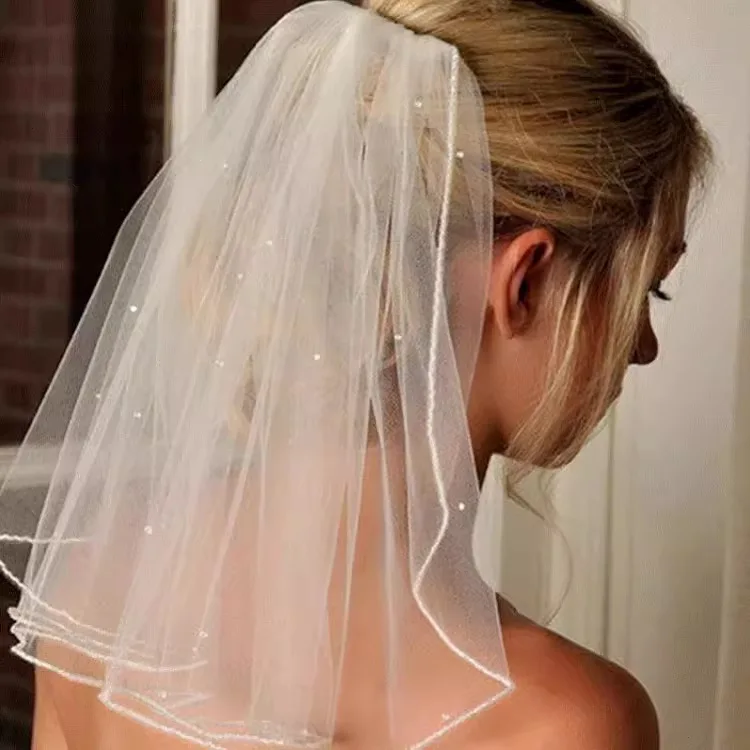 Simple Pearl Beaded Short Tulle Bridal Veil with Plastic Comb Marriage Accessories