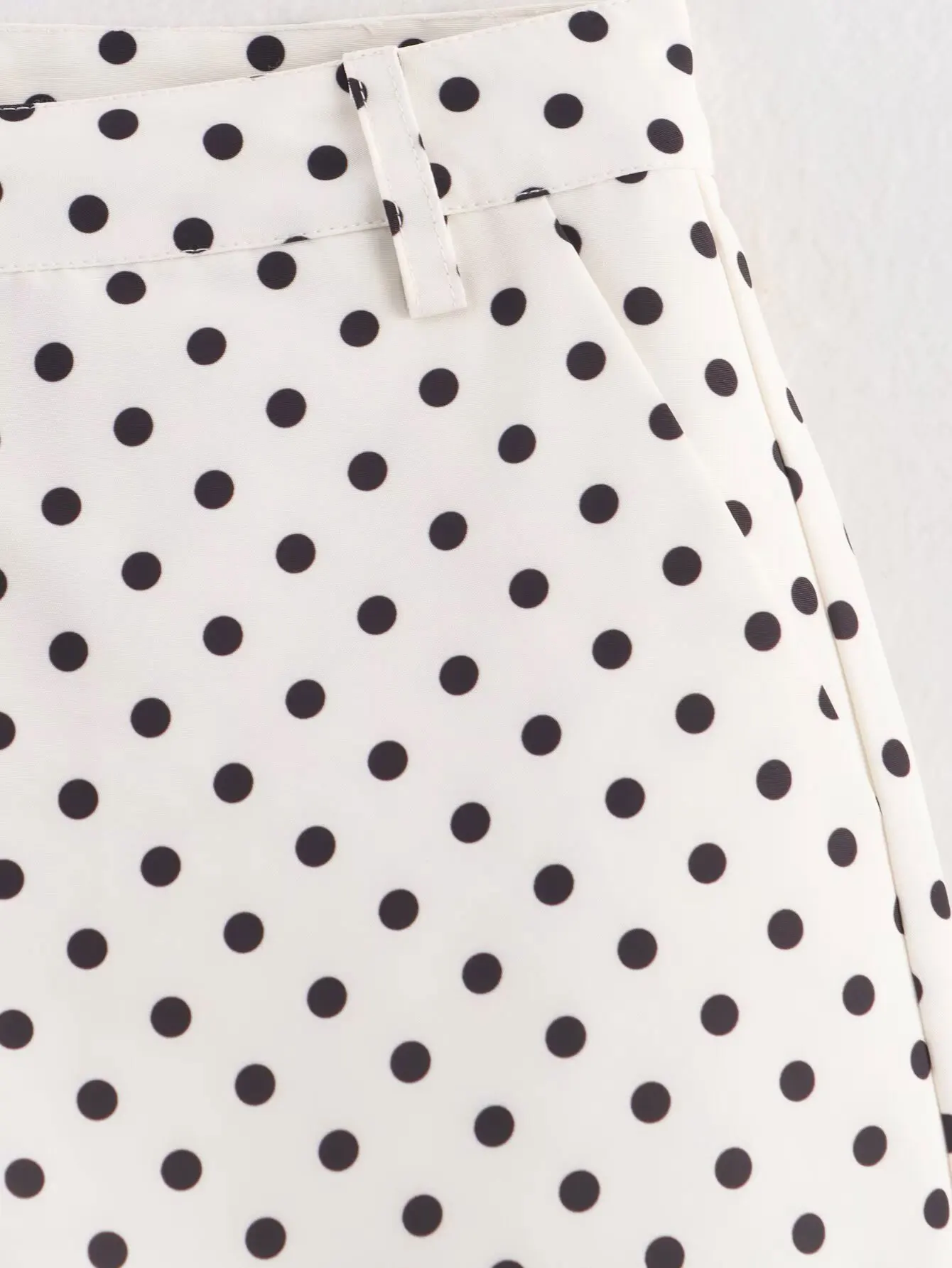 HH Female Autumn Fashion Polka Dot Printed Set Long Sleeves Turtleneck Drawstring Jacket+A-line Shorts Women's Vintage Suit