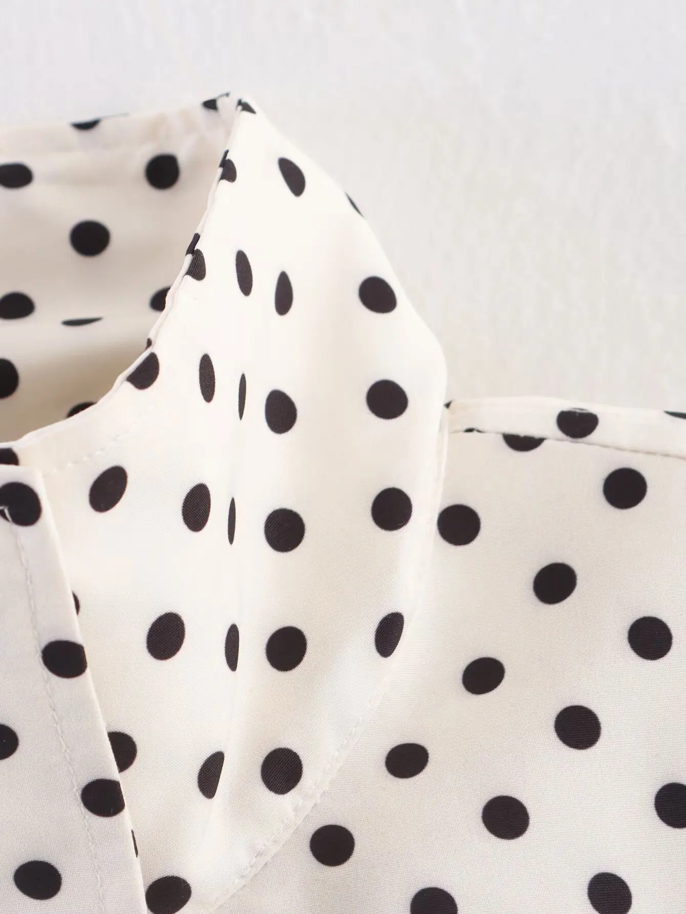 HH Female Autumn Fashion Polka Dot Printed Set Long Sleeves Turtleneck Drawstring Jacket+A-line Shorts Women's Vintage Suit
