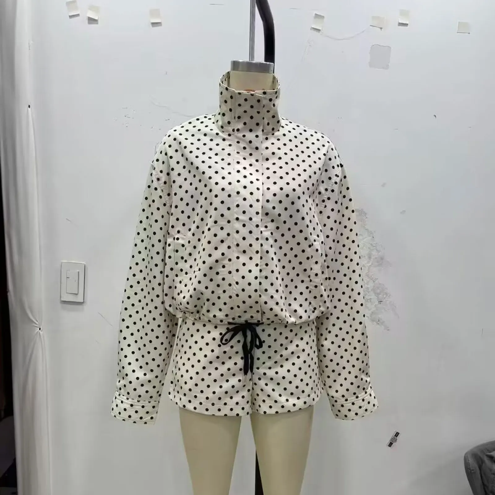 HH Female Autumn Fashion Polka Dot Printed Set Long Sleeves Turtleneck Drawstring Jacket+A-line Shorts Women's Vintage Suit