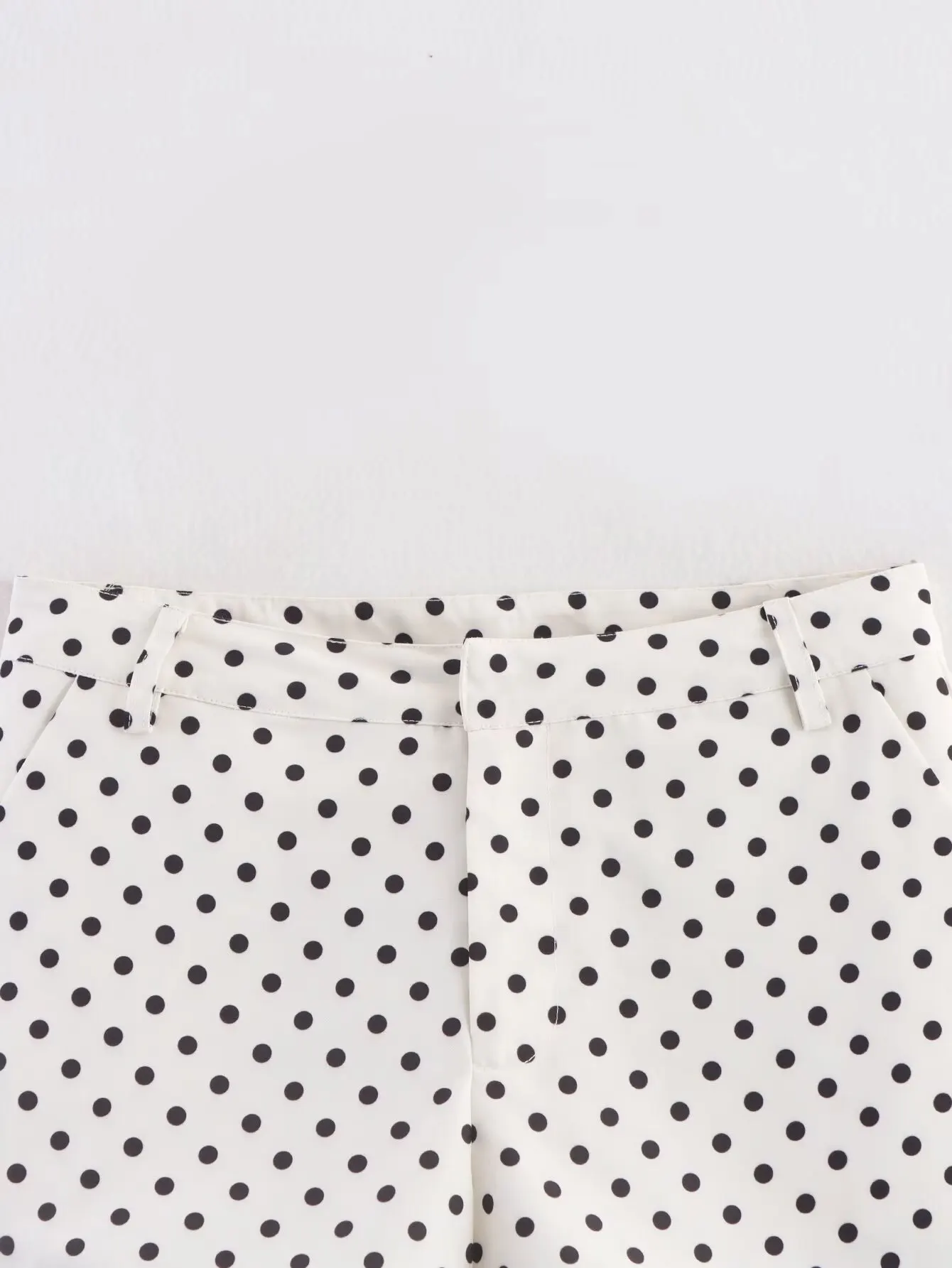 HH Female Autumn Fashion Polka Dot Printed Set Long Sleeves Turtleneck Drawstring Jacket+A-line Shorts Women's Vintage Suit