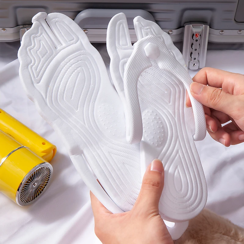 1Pair of Portable Folding Slippers for Business Trip Couple Beach Flip-flops Hotel Bath Anti-skid Slippers Folding Slippers