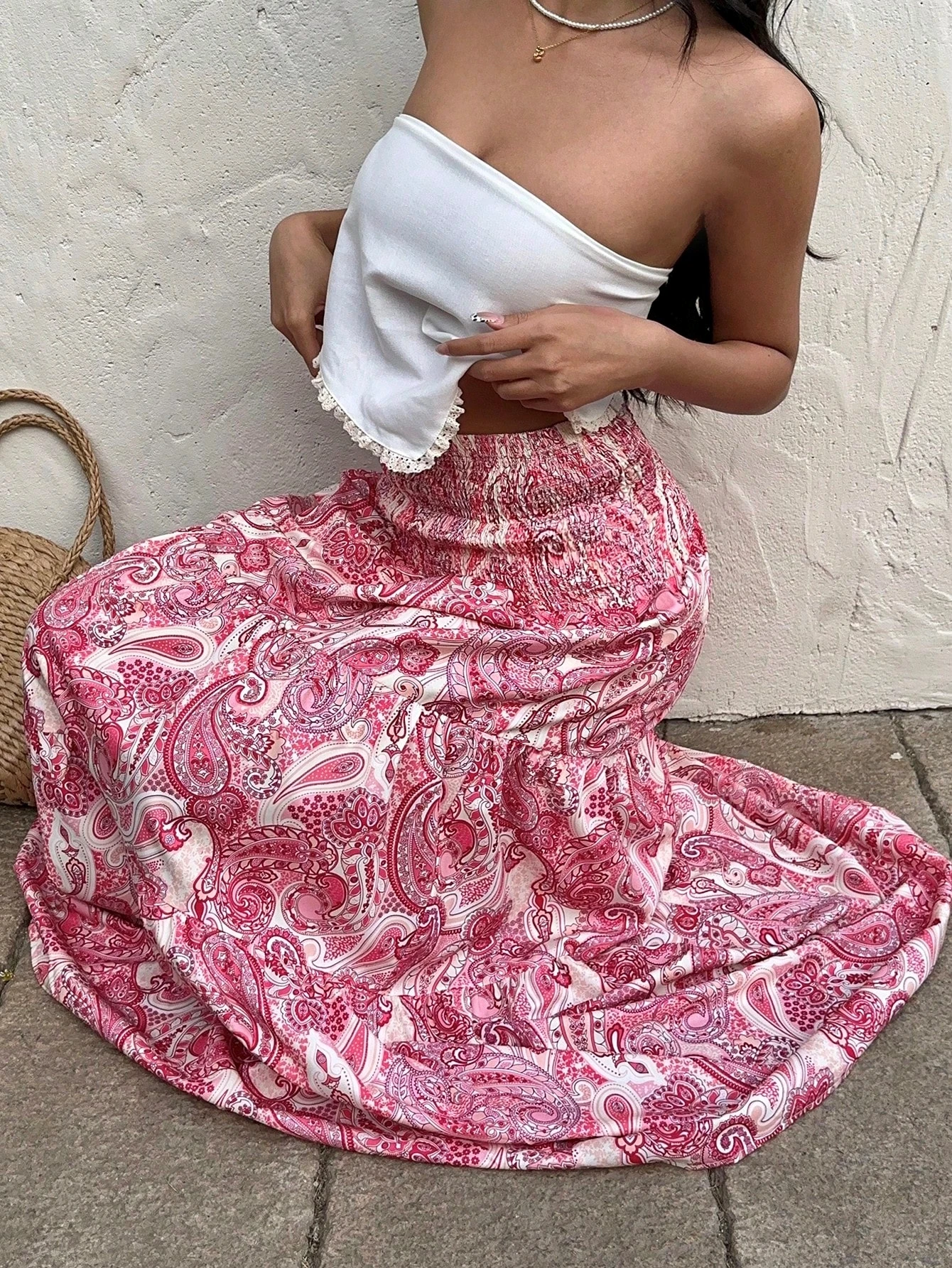 Vacation Style Stretchy Waist Long Maxi Skirt - Flowy Beach Skirt with Elastic Waistband