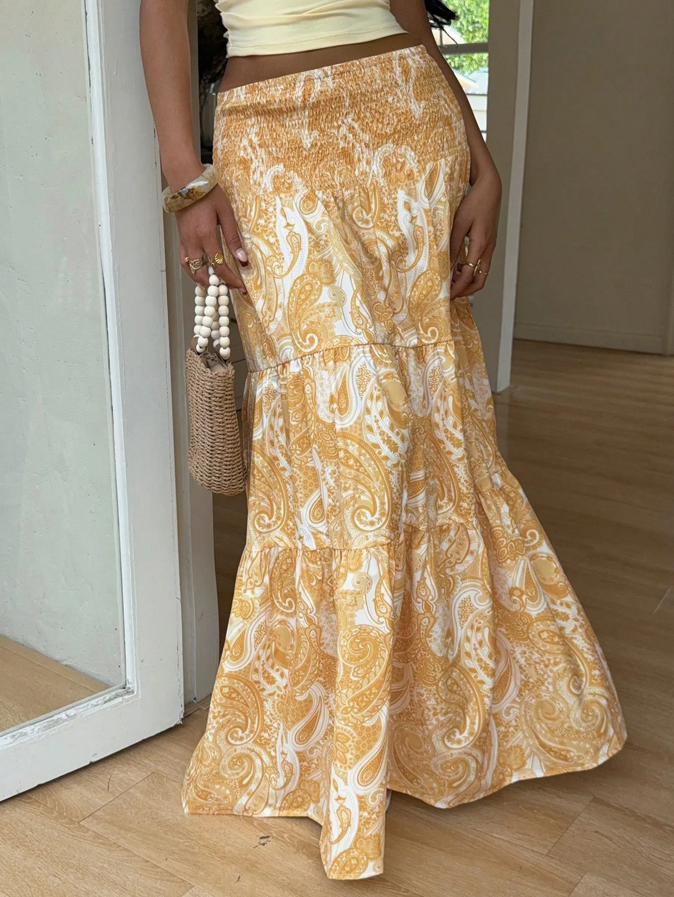 Vacation Style Stretchy Waist Long Maxi Skirt - Flowy Beach Skirt with Elastic Waistband