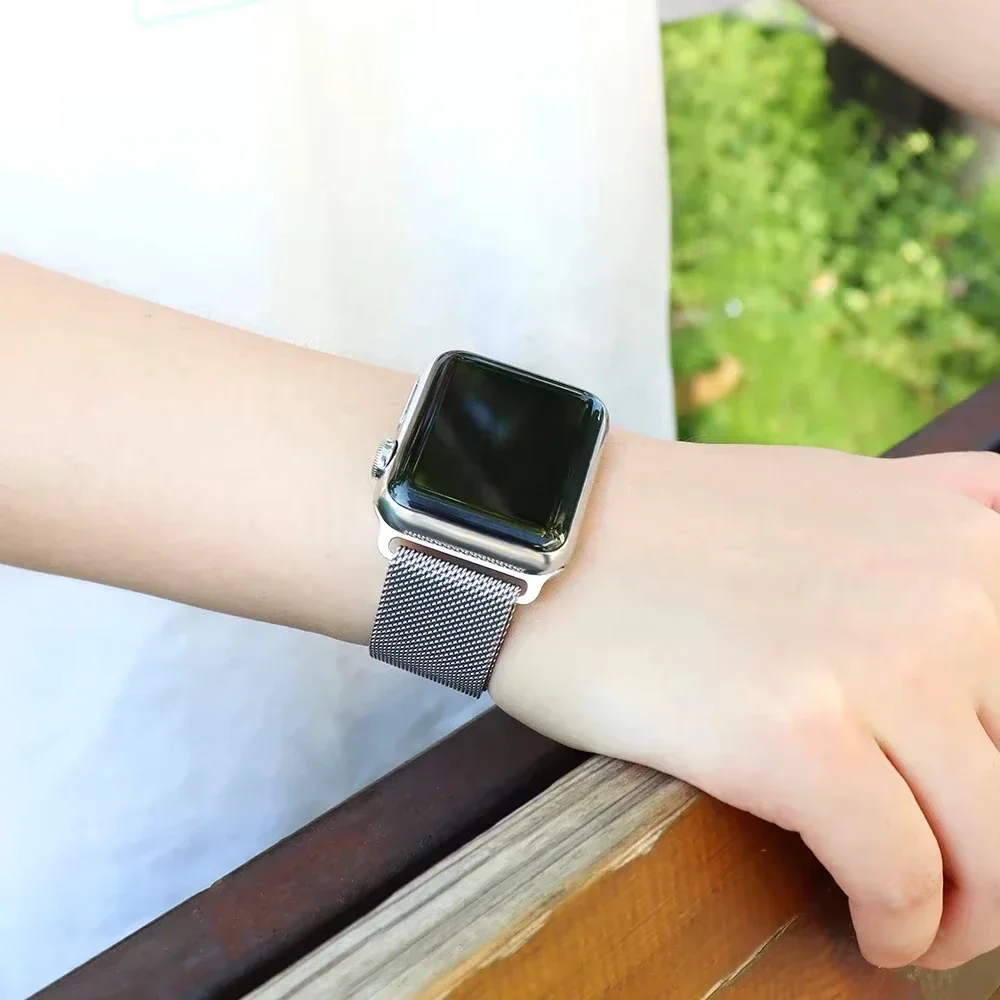 Milanese Strap for Apple Watch 10 46mm Band 9 8 7 45mm 41mm Ultra 2 49mm Metal Magnetic Bracelet iWatch 6 5 4 SE 44mm 40mm 42mm