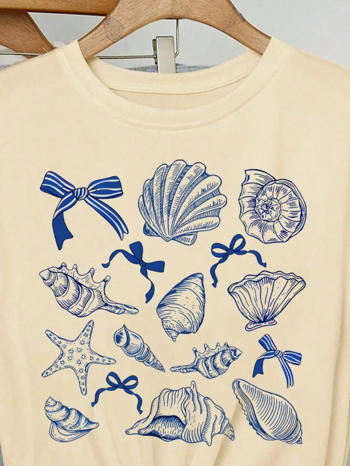 Summer American Retro Marine Animal Conch Bow Pattern Women's Round Neck Street Clothing Half-sleeved Top Aesthetic Clothes