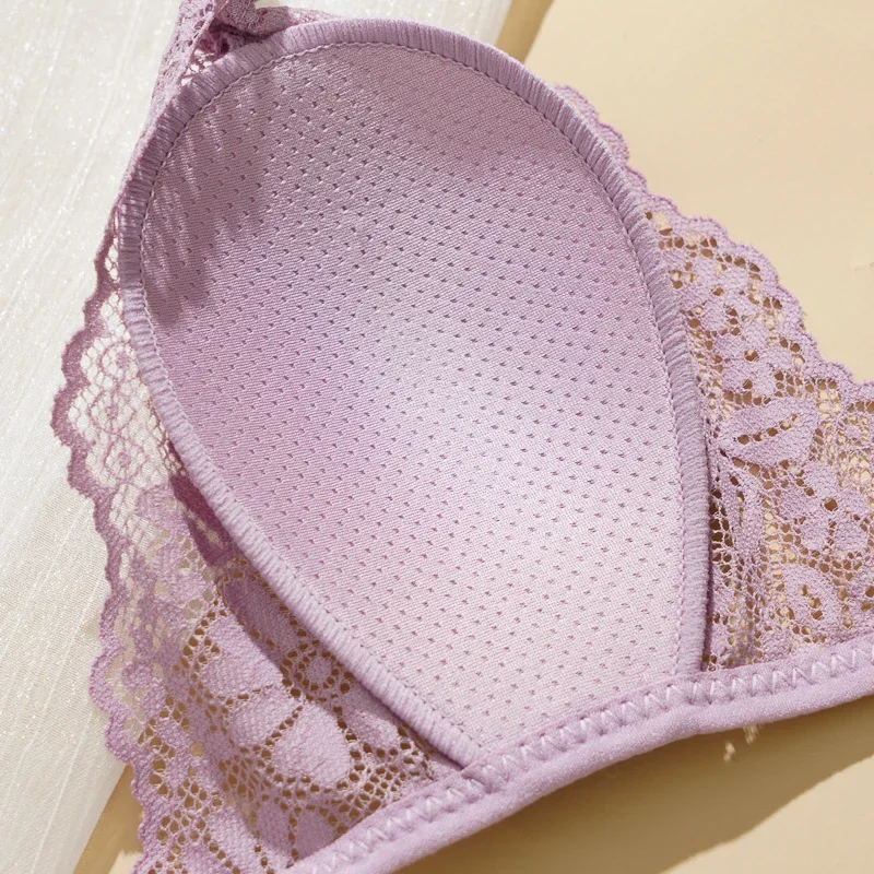 Women Ultra-thin Triangle Cup Lace Front Buckle No Wire Bra Beautiful Back Backless Adjustable Slim Straps Bra
