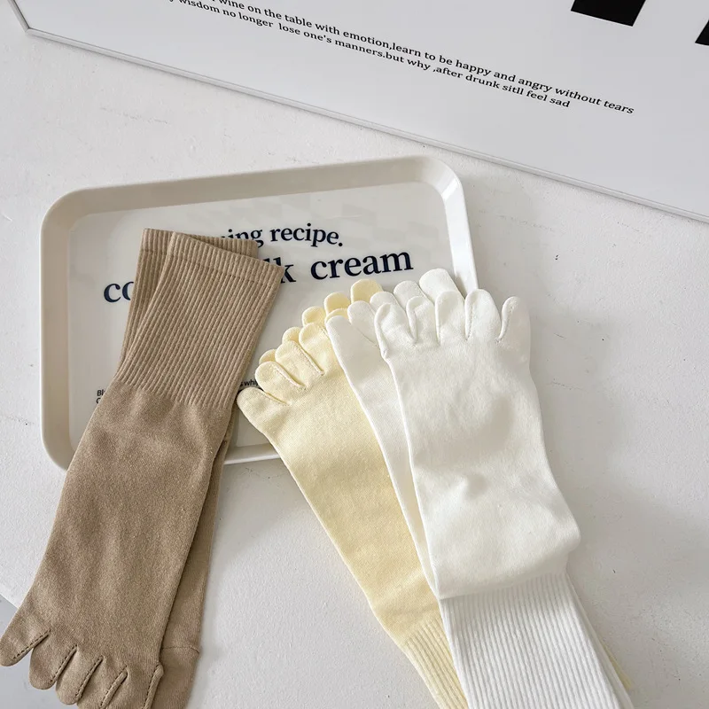 Color five-finger cotton sweat-absorbing breathable sports socks Japanese candy color split-toe women's socks