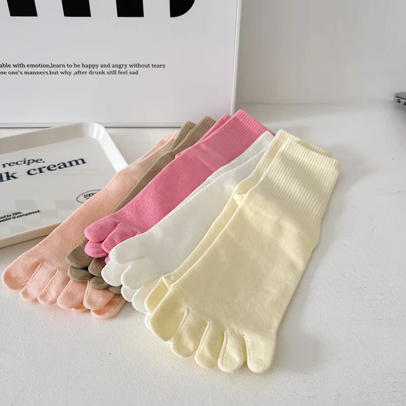 Color five-finger cotton sweat-absorbing breathable sports socks Japanese candy color split-toe women's socks