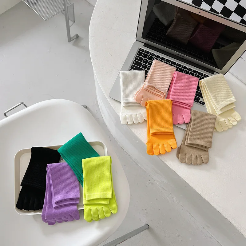 Color five-finger cotton sweat-absorbing breathable sports socks Japanese candy color split-toe women's socks