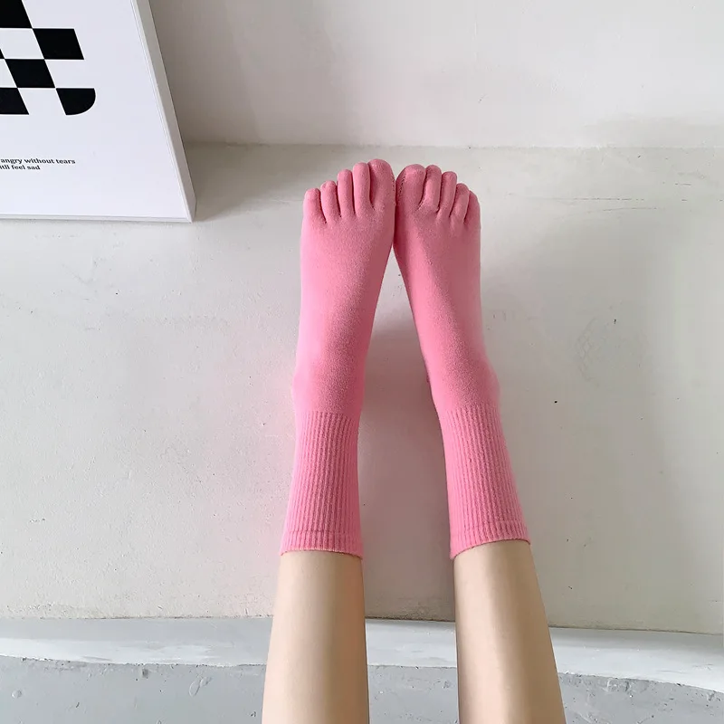 Color five-finger cotton sweat-absorbing breathable sports socks Japanese candy color split-toe women's socks