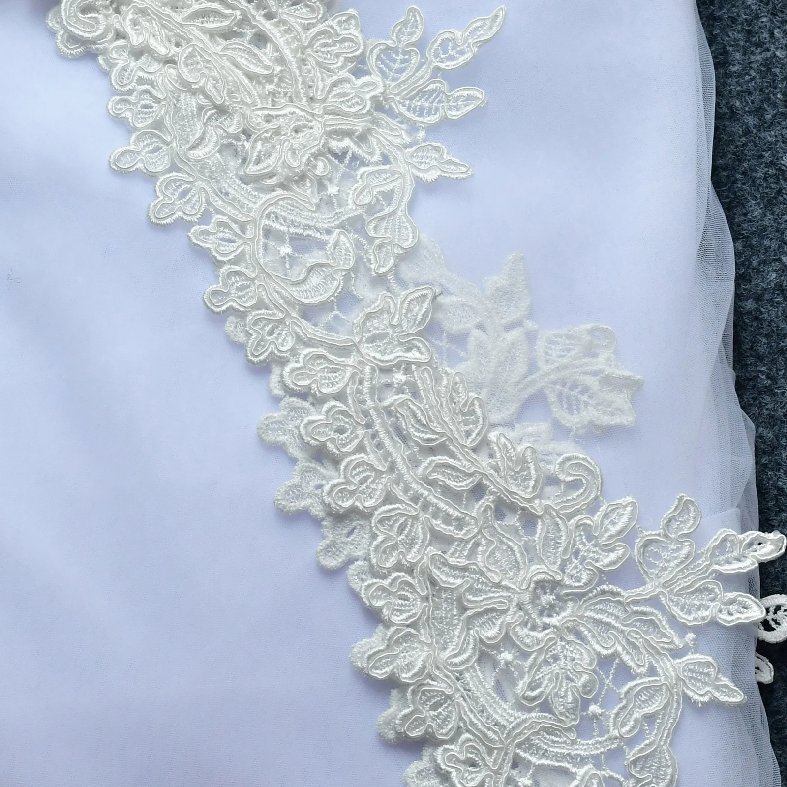 TOPQUEEN G36 Bridal Shawl Sexy Reverse Decoration Cloak Lace Embroidery For Reverse Wedding Dress Wedding Cape Veil Customizable