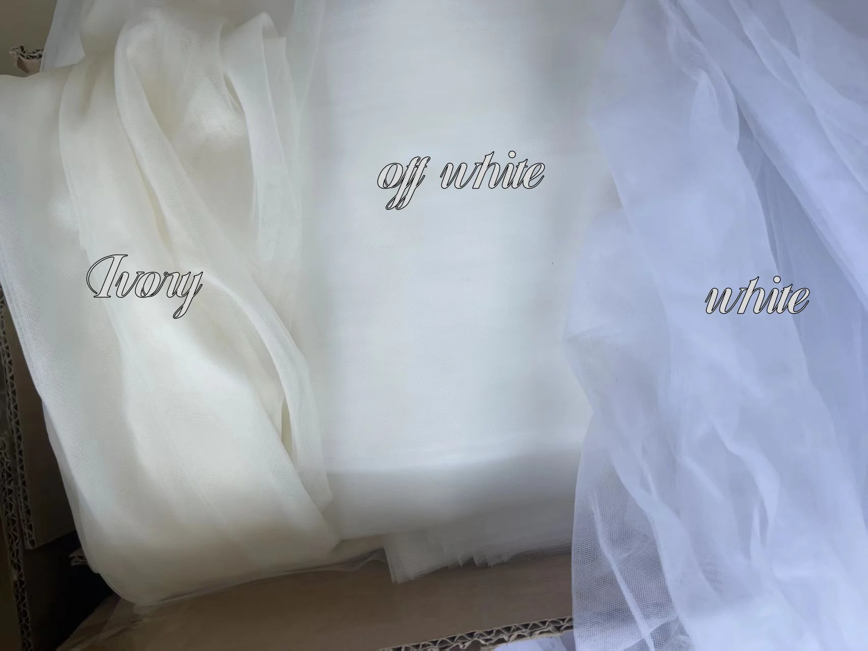 TOPQUEEN V25L Bridal Veils With Long Blusher Veil 3M*3M Elegant Off White Two Layer Veu Of Bride With Comb Boho Veil Cathedral