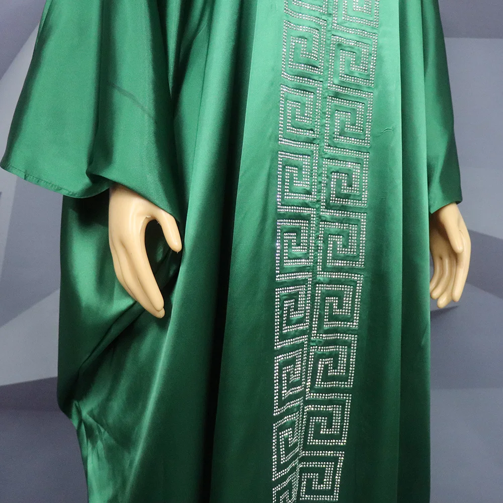 Fashion African Woman Large Size Bat Sleeve Dress Muslim Islamic Style Robe Imitation Silk Hot Fix Rhinestone
