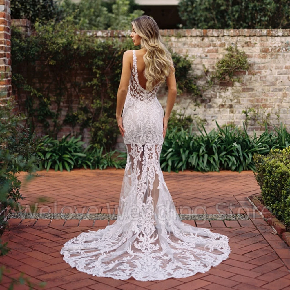 Sexy Illusion Tulle Applique Wedding Dress Deep V-Neck Sleeveless Mermaid Floor Length Straight Bridal High Quality Gowns