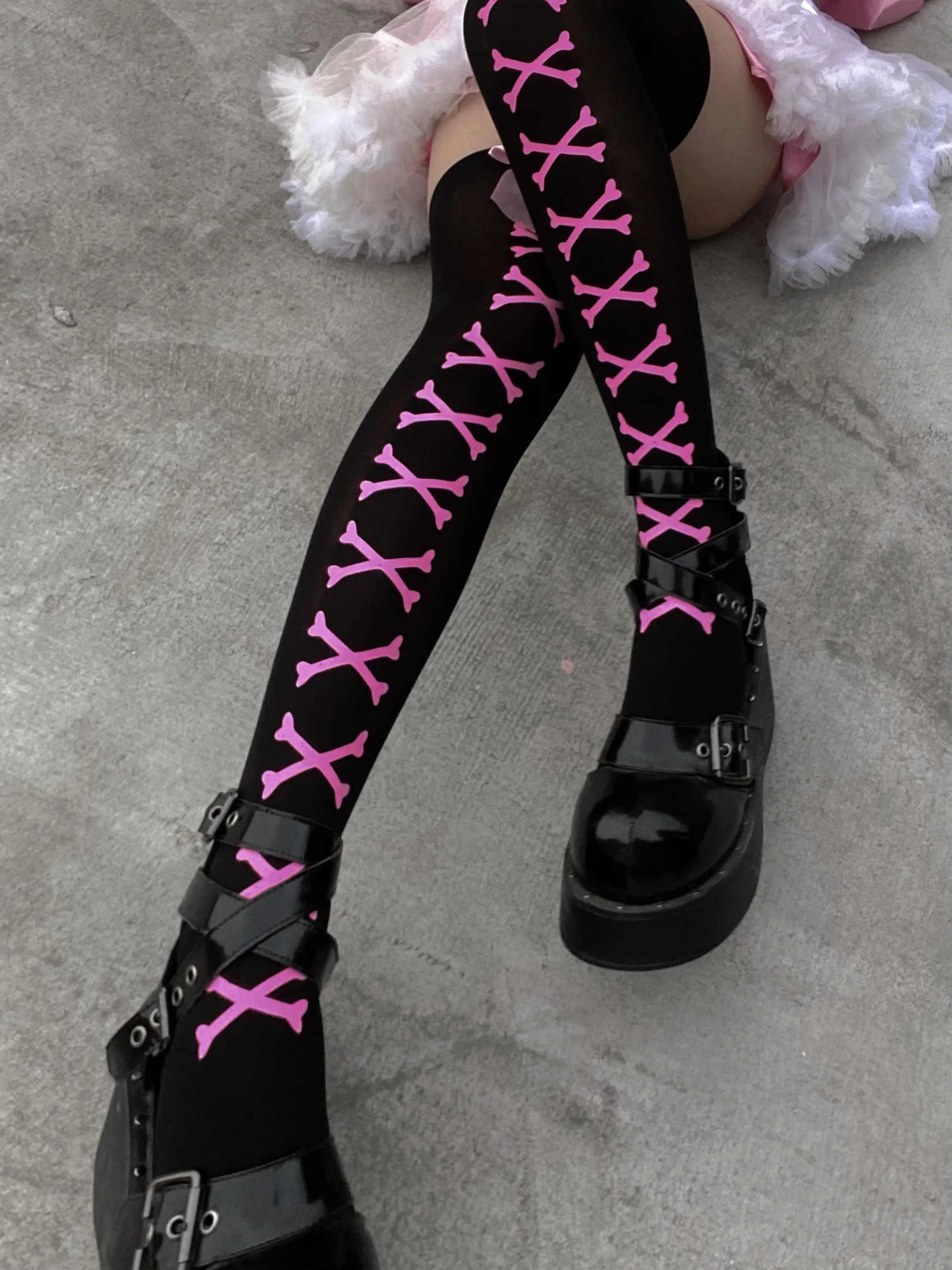 New Hot Girl Bone Bow Socks Streetwear Girls Black Sweet Cute Pink Y2K Harajuku Lolita Fishnet Stockings Thigh High Stockings