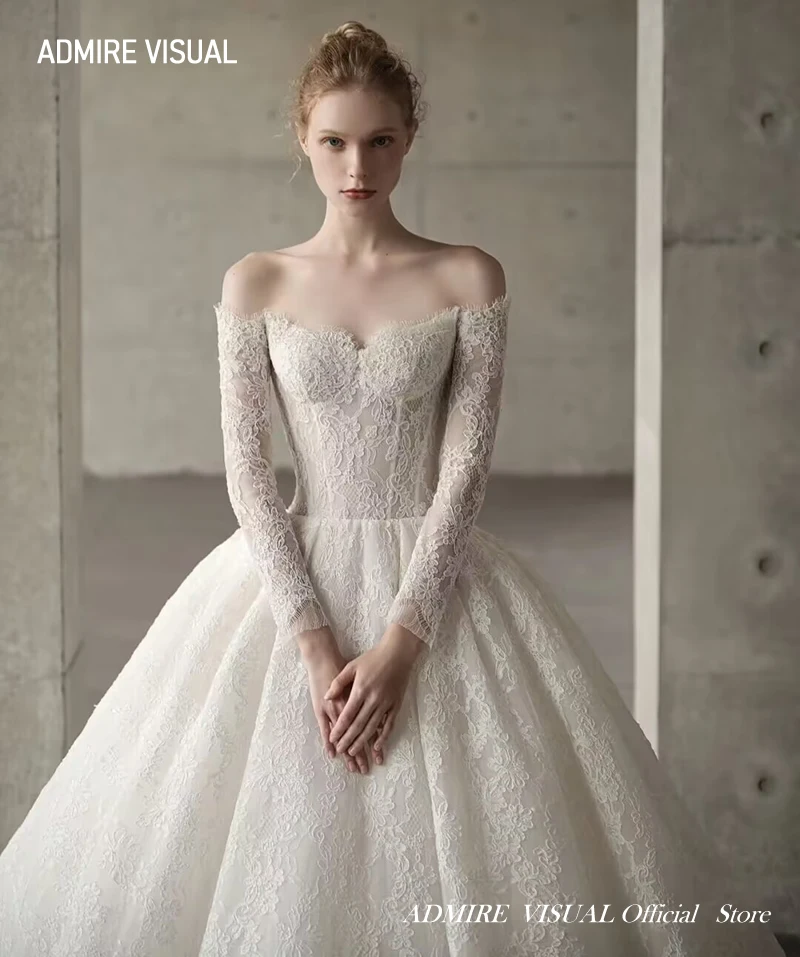 Newest Wedding Dress For Bride Ball Gown Lace Sweetheart Neckline Long Sleeves Custom Made Plus Sizes Vestidos De Novias