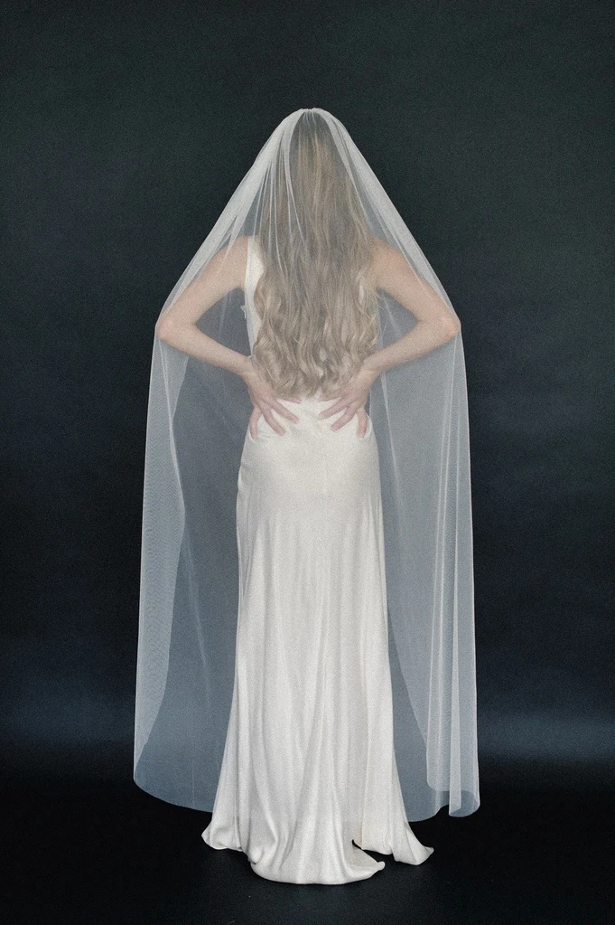 YouLaPan Soft Tulle Single Layer Bridal Wedding Simple Veil Cut Edge Velo De Novia Largo Mantilla Wedding Veil Customizable V30