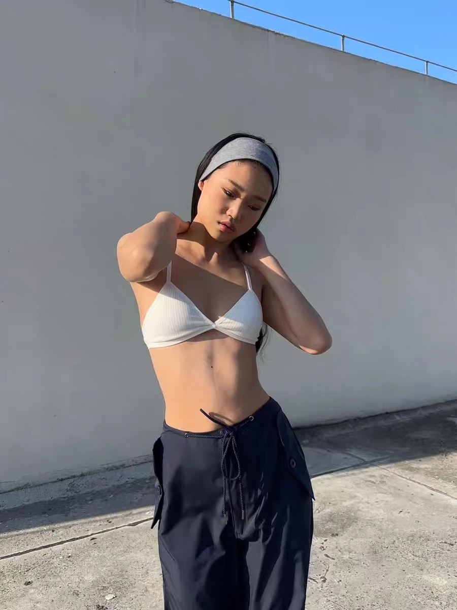 Seamless Deep-V Bra Women Sexy Triangle Thin Bralette Back Tops Plunge Underwear Tube Vest Top Female Breathable Lingerie