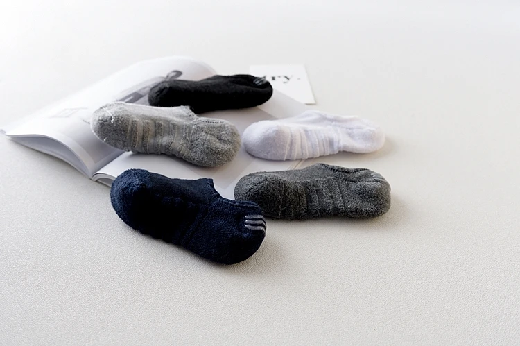 5 Pairs/Lot Men Towel Bottom Boat Socks Sport Sweat Breathes Silicone Anti-Slip Lnvisible Socks Spring Summer New Fashion