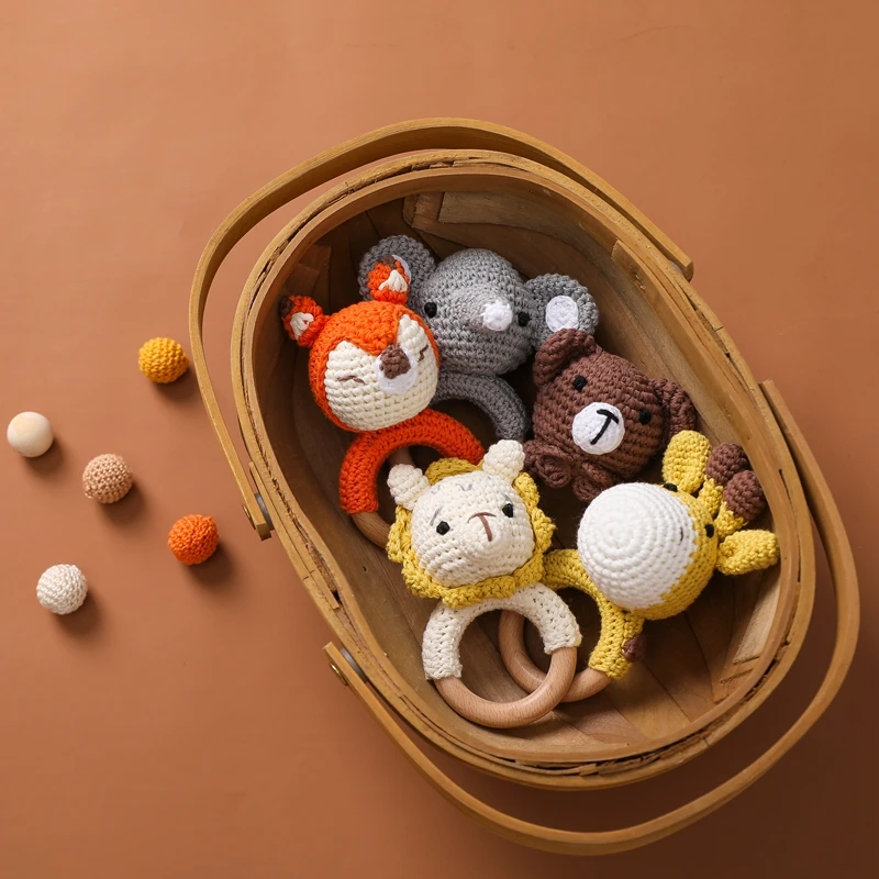 1PC Crochet Animal Bear Rattle Toy Soother Bracelet Wooden Teether Ring Baby Product Mobile Pram Crib Wooden Toys Newborn Gifts