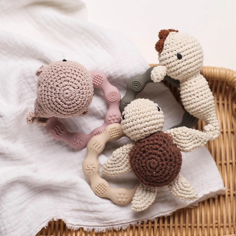 1PC Crochet Animal Bear Rattle Toy Soother Bracelet Wooden Teether Ring Baby Product Mobile Pram Crib Wooden Toys Newborn Gifts