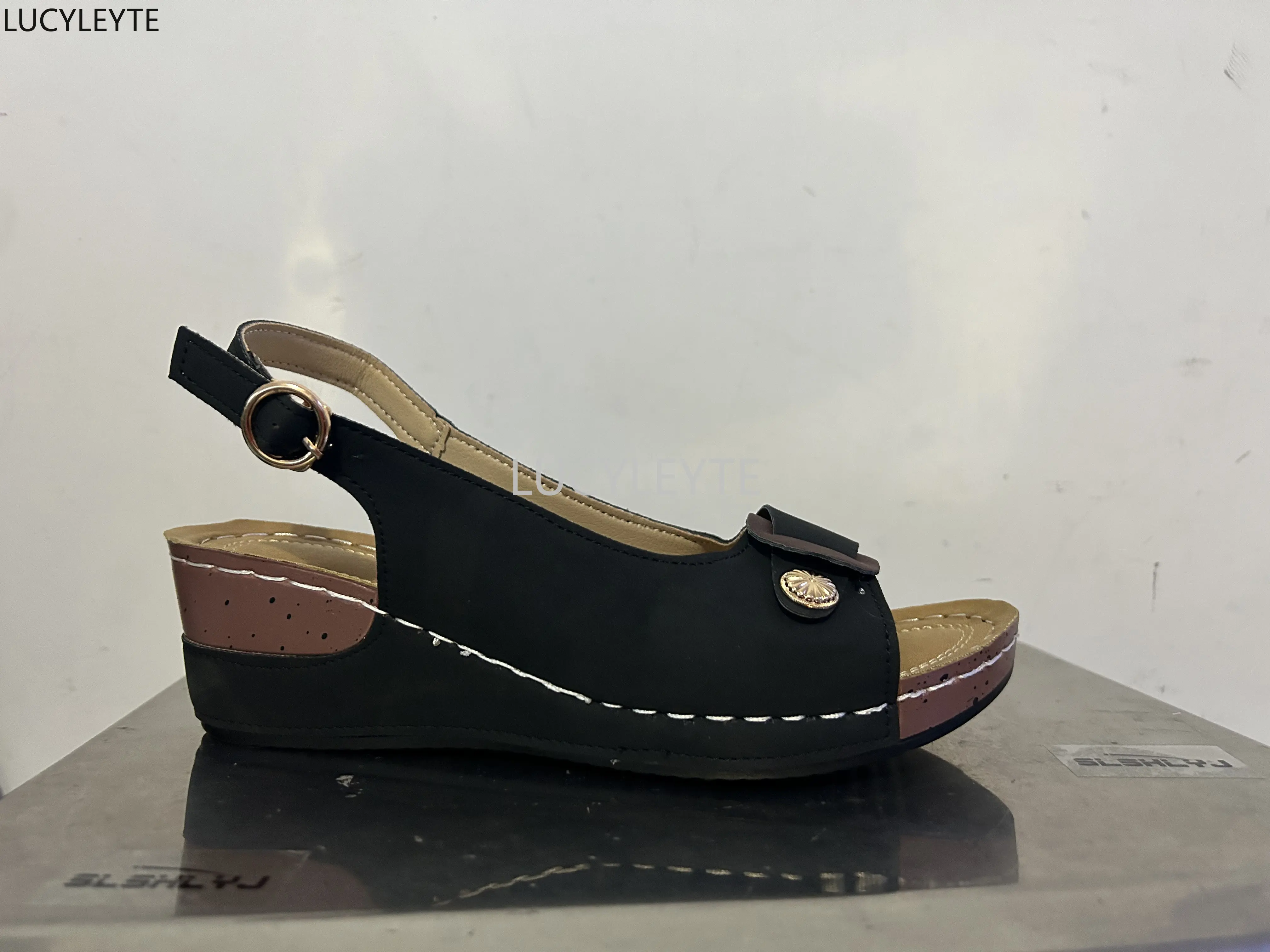2023 Women Dance Orthopedic Slippers Corrector Walking Sandals Open Toe Summer Shoes Vintage Low Heels Female Platform Shoes