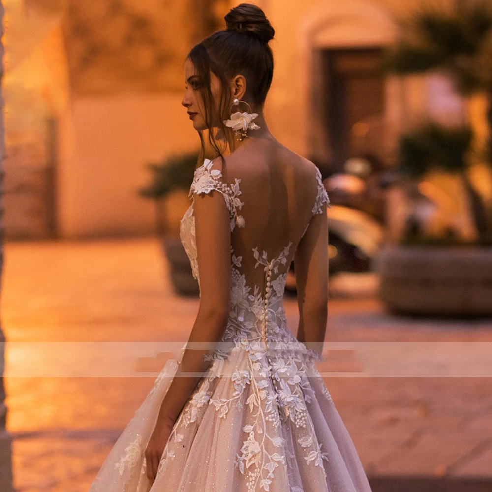 Graceful Wedding Dress Embroidered Lace With A-Line Ball Gowns O-Neck Sleeveless Bride Dress Robe De Mariee Glitter Customized