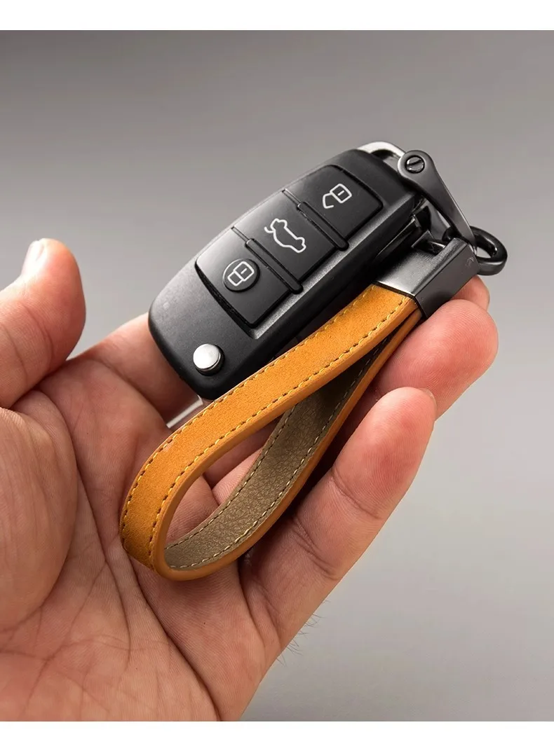 Key Chains for Men and Women Top Layer Cowhide Car Key Pendants, Genuine Leather Key Chains Gifts Business Gifts