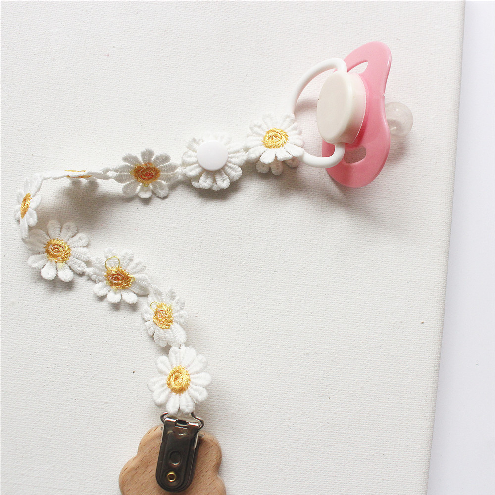 INS Baby Girls Pacifier Clips Wooden Kawaii Flower Lace Babies Soothe Nipple Teethers Toys Anti-drop Chain Teething Accessories