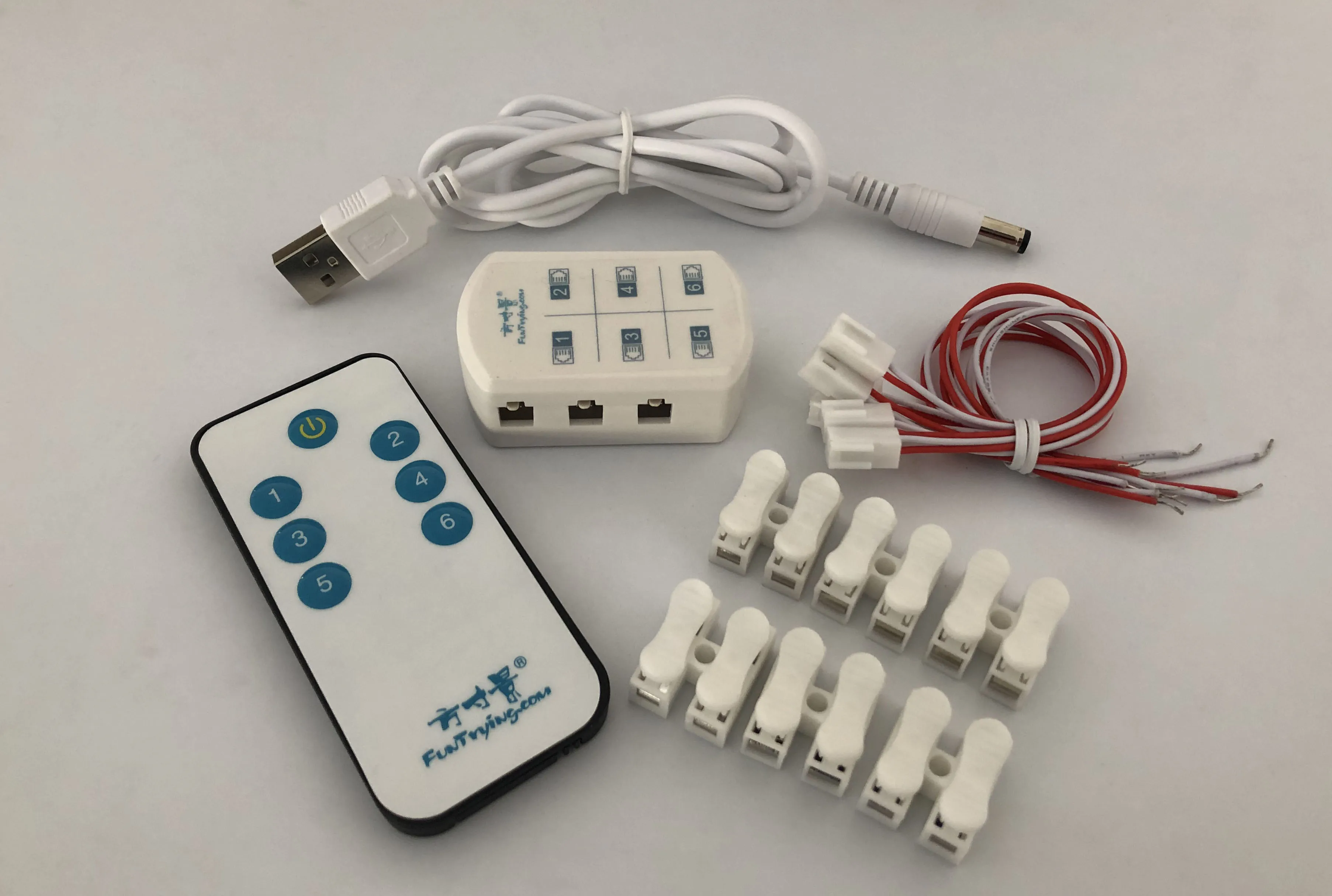 ON/OFF 3V/5V/12V AC/DC Wireless Remote Control Switch&Adapter/Power Supply with 6 Ports Output/Railway Layout/ Road Layout