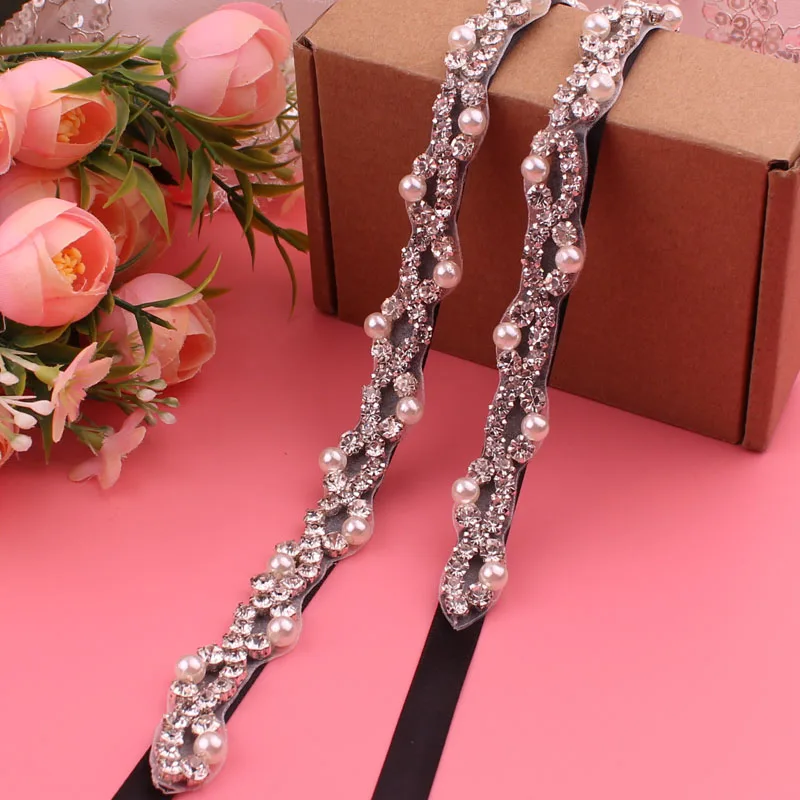 YJWSXF Handmade Beaded Wedding Belt Silver Crystal Rhinestone Elegant Luxurious Bridesmaid Accessory