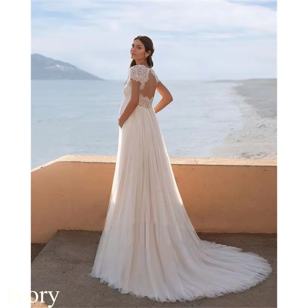 Plus Size Elegant Wedding Dresses V Neck Short Sleeves Lace And Tulle Empire Keyhole Back Beach Bridal Gowns Pregnant Customized