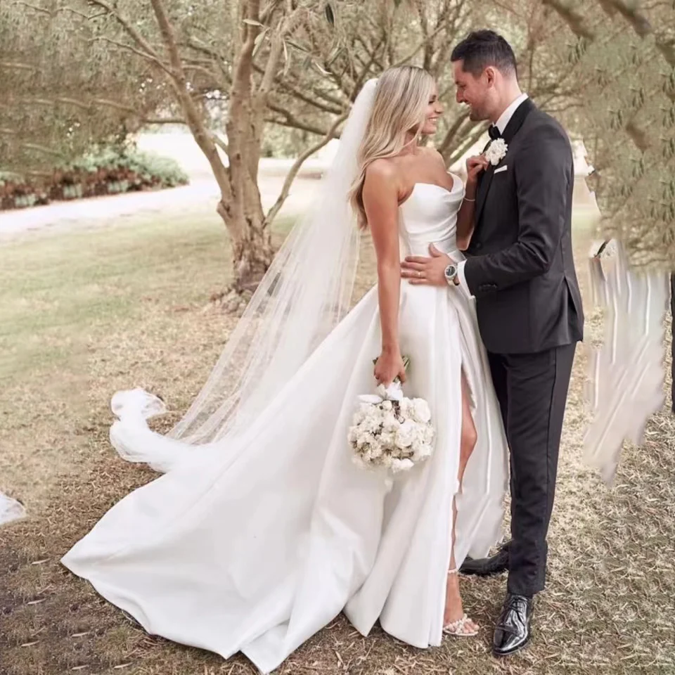 Customized Plus Size A Line Satin Strapless Wedding Dress V Neck Pleats High Side Slit Floor Length Bride Gowns Bridal Dres