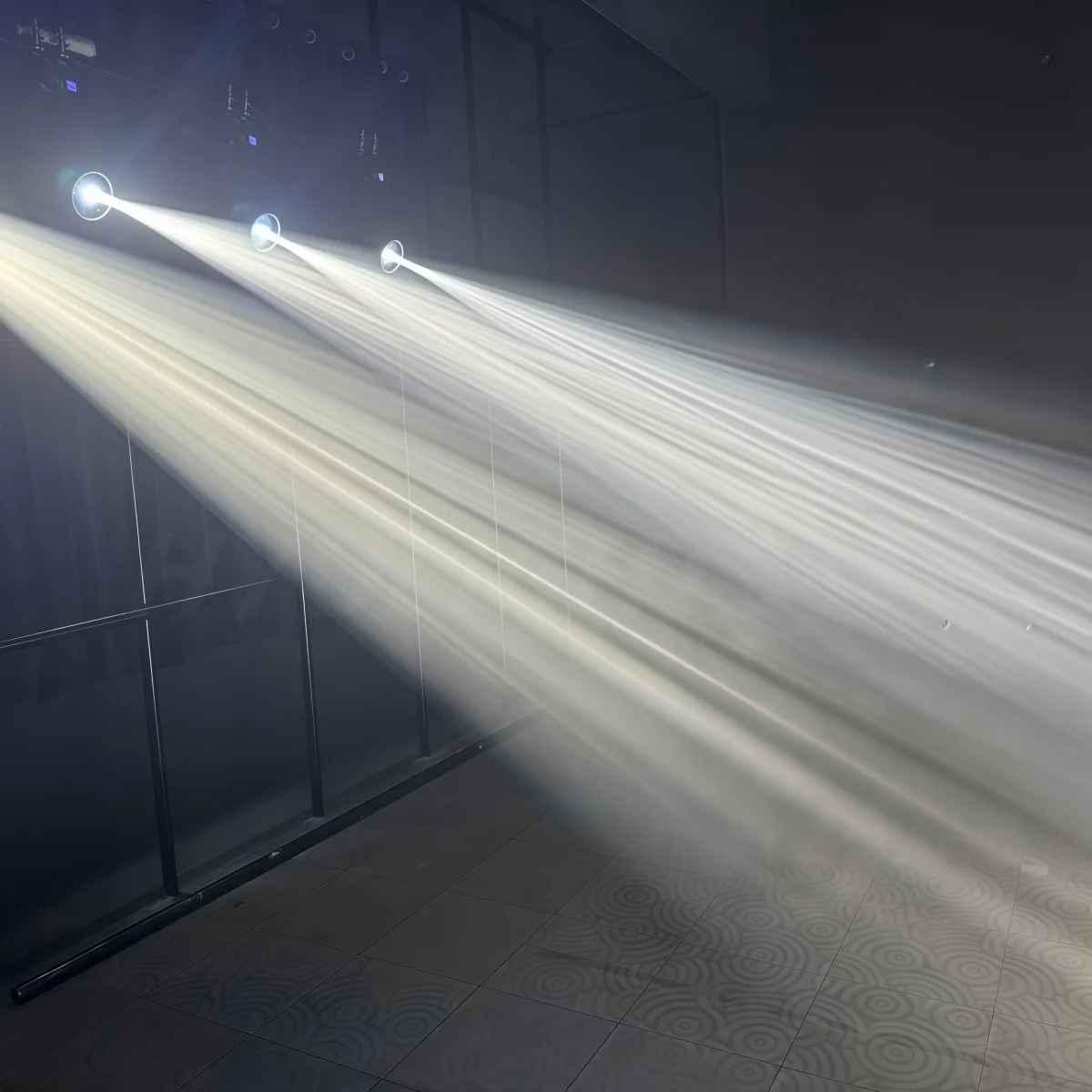 300W Mini BEAM With Halo Effect Moving Head Light 14R Beam Wah Zoom Sharpy 19Channels 48 Rotating Prisms DMX Stage DJ Lights