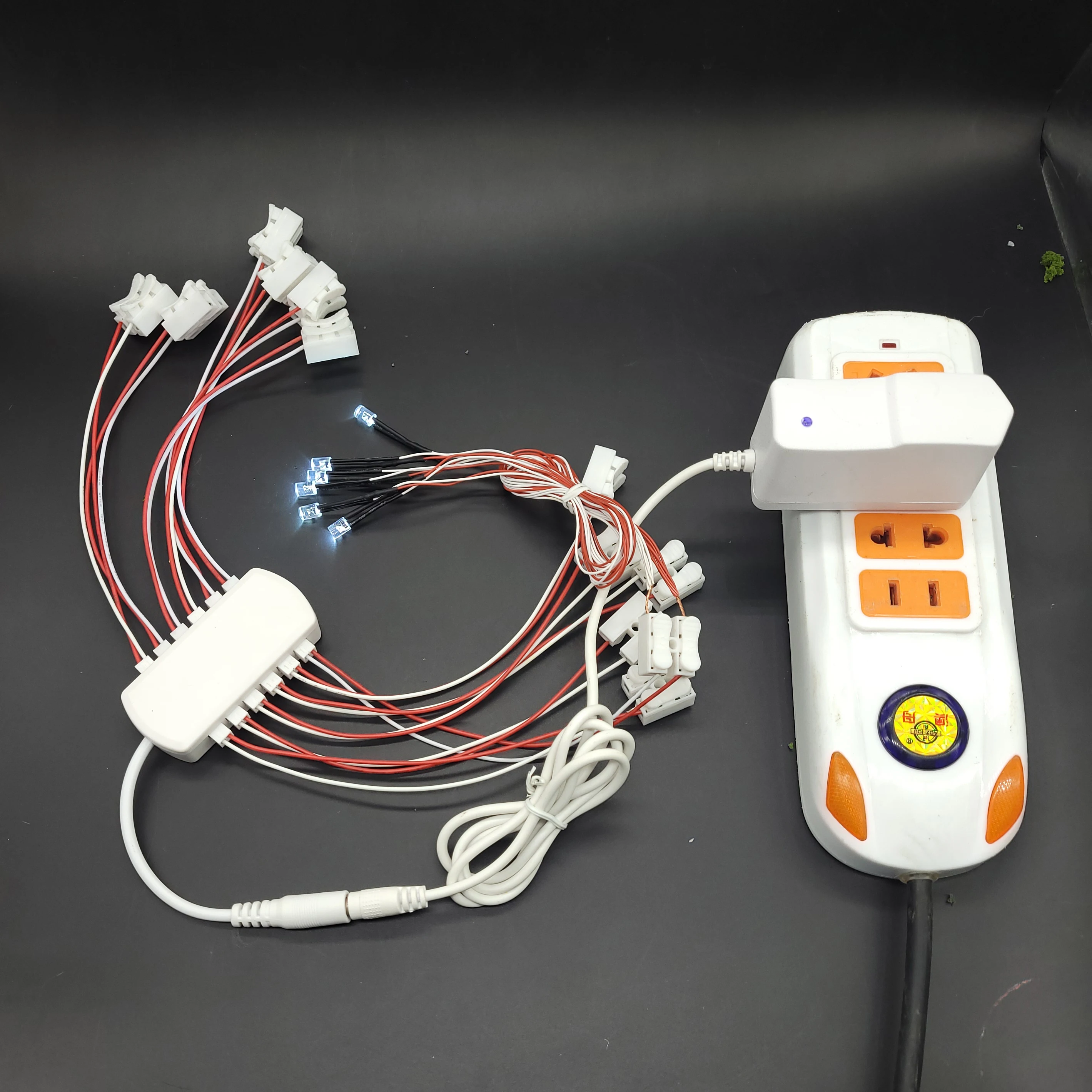 3V/5V/12V AC/DC Adapter Power Supply with 12 Ports AU/EU/US/USB Plug Portable Power Output for Model Lamp/Railroad/Train Layout