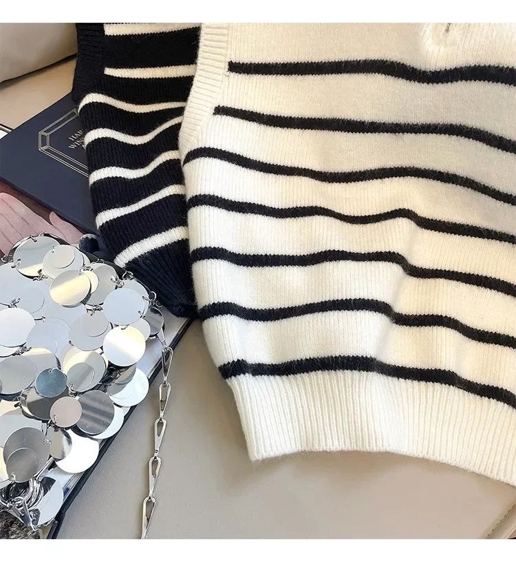 Retro lapel zipper stripe knitted waistcoat women Autumn Winter Korean fashion sleeveless sweaters casual simple pullover vest
