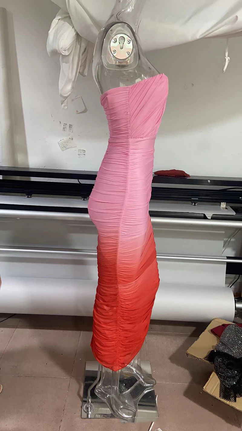 Mozision Gradient Strapless Backless Sexy Maxi Dress For Women Fashion Off-shoulder Sleeveless Bodycon Back Split Long Dress