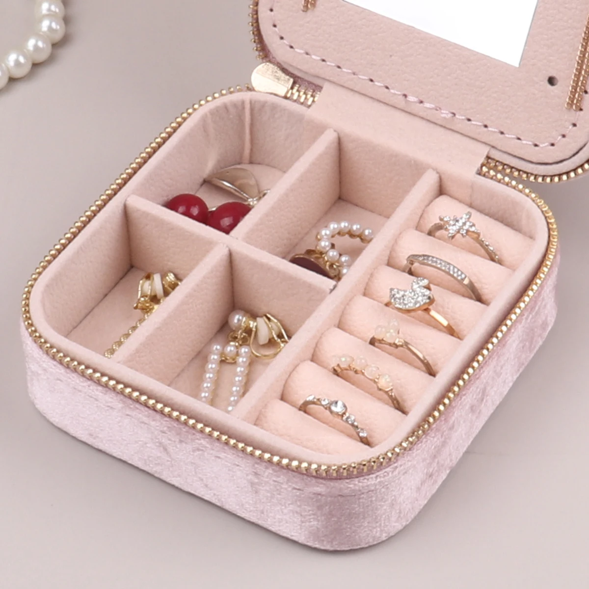 Clever Compartmentalized Design Small Body Hand Moving People Velvet Multifunctional Protection Jewelry Double Storage Box