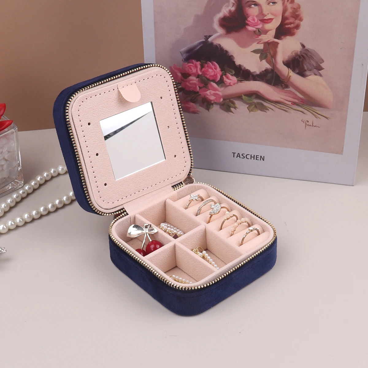 Clever Compartmentalized Design Small Body Hand Moving People Velvet Multifunctional Protection Jewelry Double Storage Box