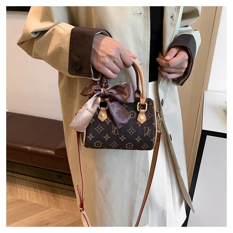 High-End Minimalist Unique Business Leisure Style Large Capacity Diaper Bags For Women's Designer Leather Fashion Tote
