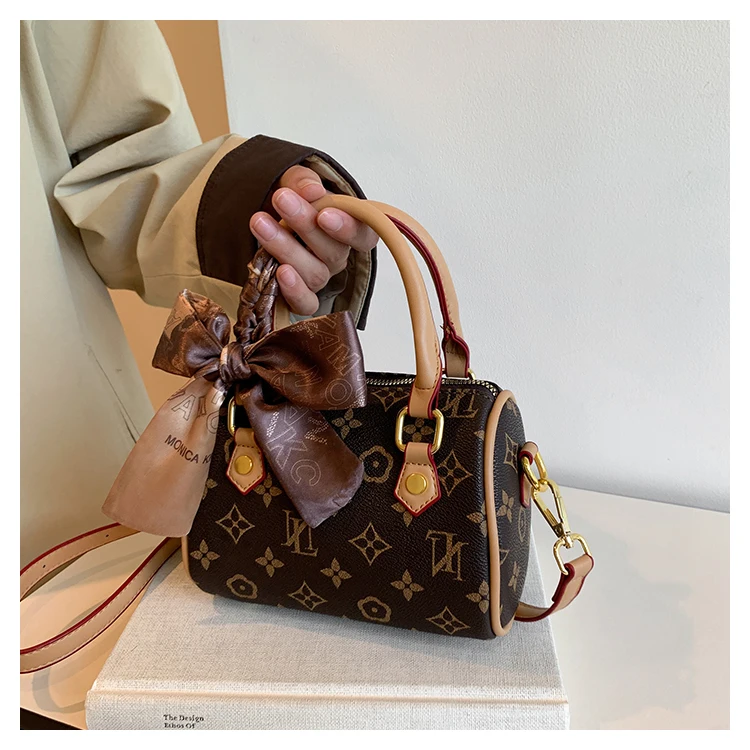 High-End Minimalist Unique Business Leisure Style Large Capacity Diaper Bags For Women's Designer Leather Fashion Tote