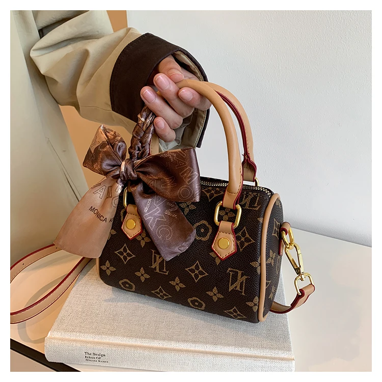 High-End Minimalist Unique Business Leisure Style Large Capacity Diaper Bags For Women's Designer Leather Fashion Tote