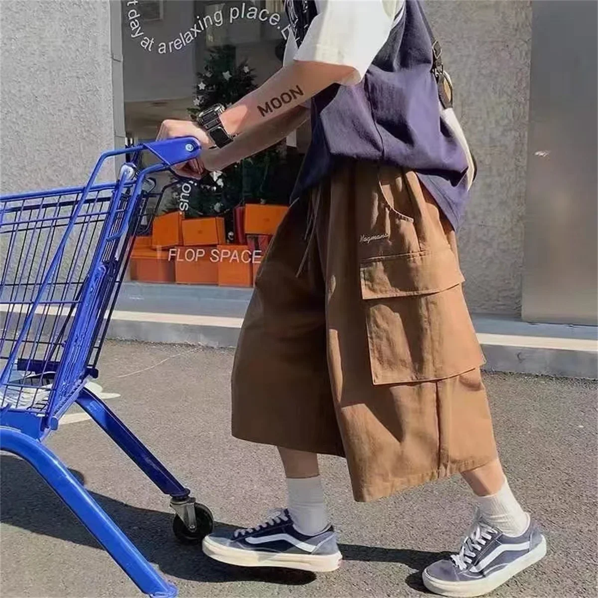 Cool Summer Hip Hop Cargo Shorts for Men's Summer Slim Loose 2024 Ins Hanging Trendy High Street Pants Straight Shorts Men