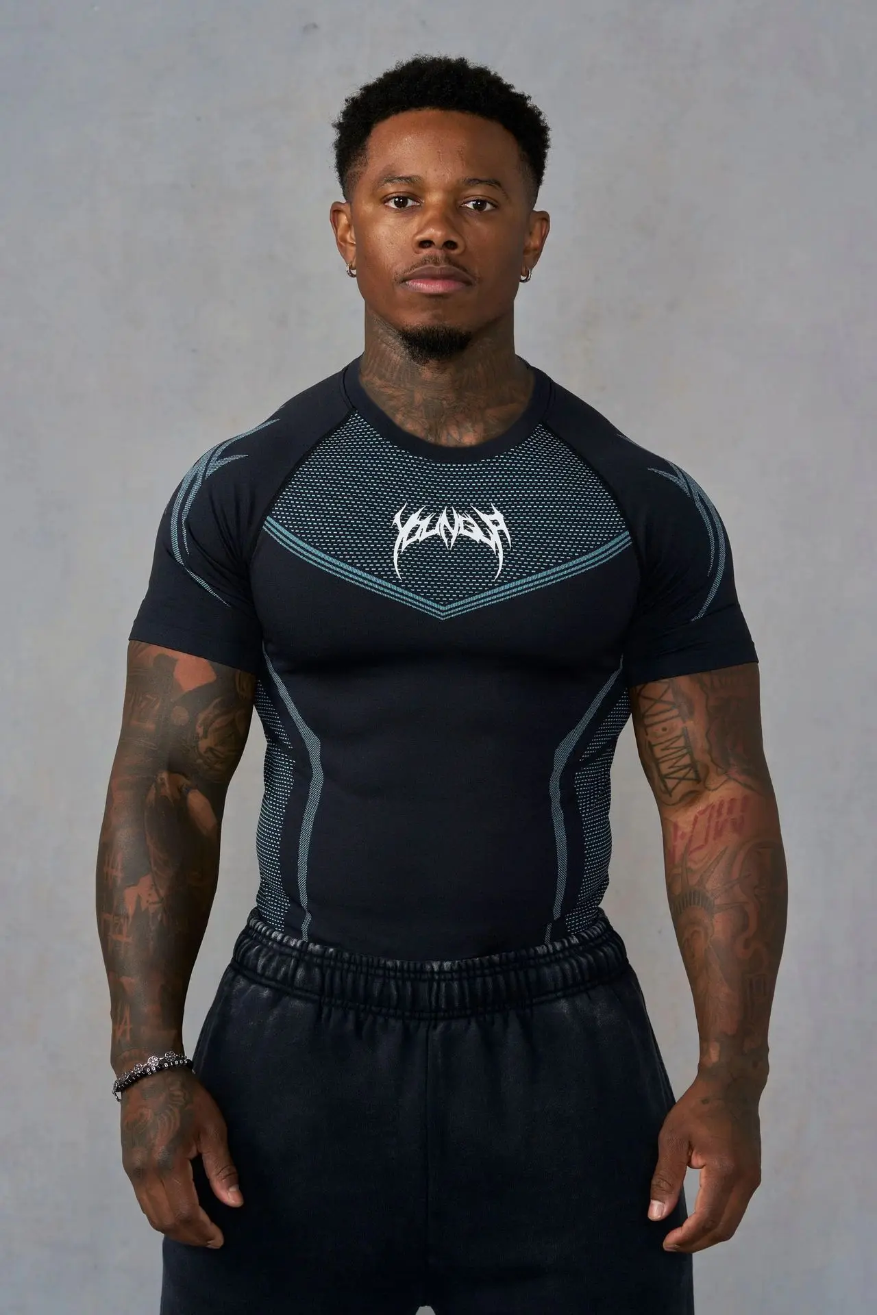 Men's Compression Gym T-Shirt, Breathable Quick Dry Muscle Fit Workout Top, Athletic Fitness Tee for Training Running Sports