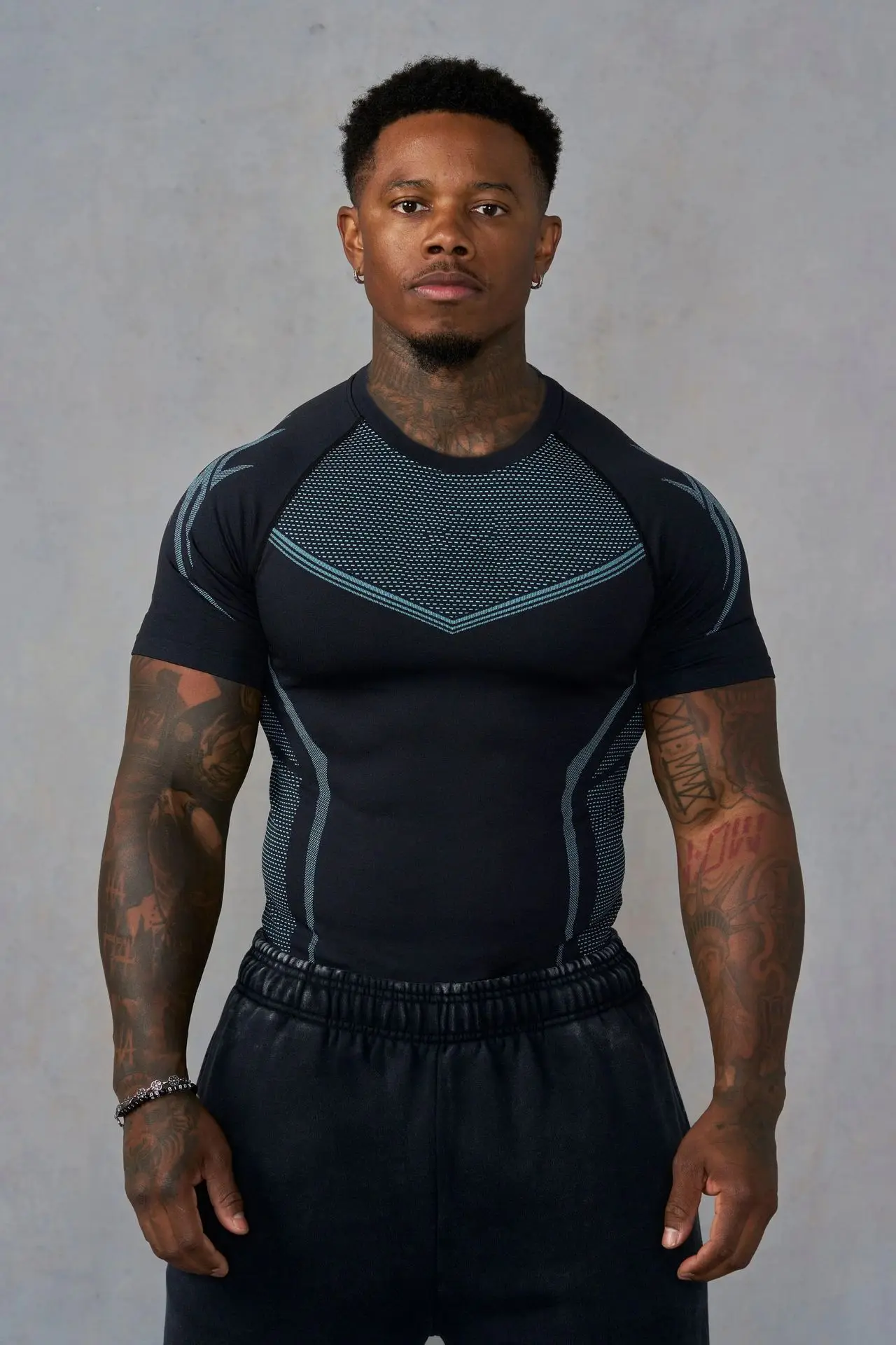 Men's Compression Gym T-Shirt, Breathable Quick Dry Muscle Fit Workout Top, Athletic Fitness Tee for Training Running Sports