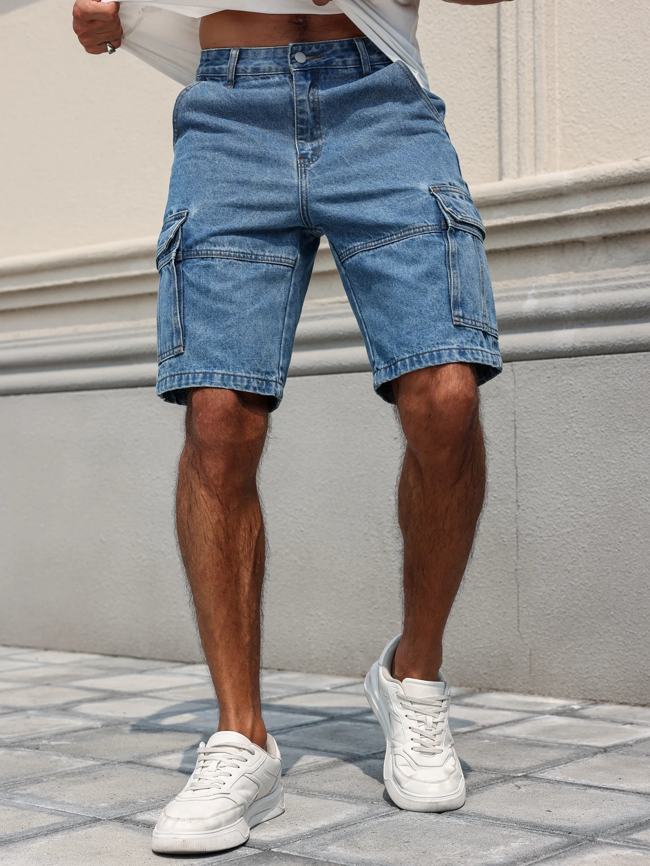 Men's Summer Workwear Denim Shorts, Blue Multi-Pocket Style. Stylish and Casual, Suitable for Streetwear.