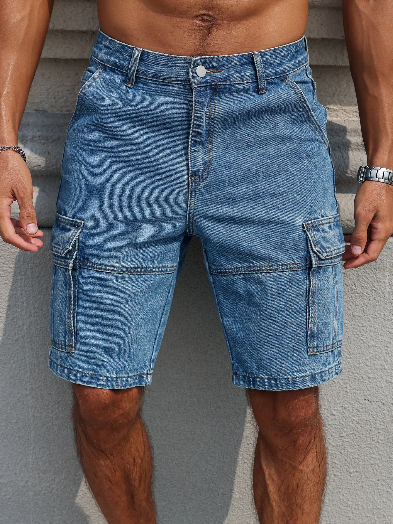 Men's Summer Workwear Denim Shorts, Blue Multi-Pocket Style. Stylish and Casual, Suitable for Streetwear.